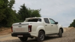 Testujemy Isuzu D-Max Shiro - zdjęcie 18