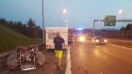 Tragiczny skutek przeładowania przyczepy - zdjęcie 3