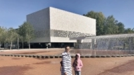 Lizbona, przy budynku Oceanarium, Portugalia - zdjęcie 11