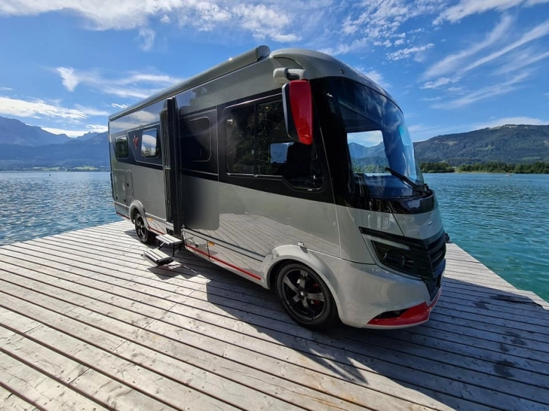 Ultralekka, ultranowoczesna integra Niesmann+Bischoff 