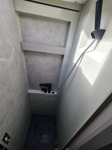 Ultralekka, ultranowoczesna integra Niesmann+Bischoff  - zdjęcie 12