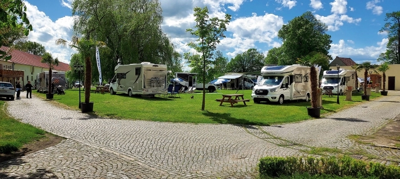 Uwertura caravaningowa Chausson