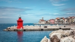 Piran, port z widokiem na Cerkiew św. Klementa - zdjęcie 11