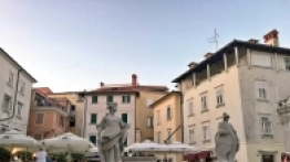 A tak wygląda Piran. Jeżeli wybieracie się nad słoweńskie wybrzeże, to warto się tam zatrzymać - zdjęcie 7