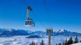 8. Górska kolejka linowa na trasie z Weggis do Rigi Kaltbad Fot. swiss-image.ch/Oskar Enander - zdjęcie 8