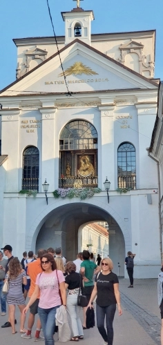 Wilno. Ostra Brama gromadzi co roku tysiące pielgrzymów z całego świata - zdjęcie 6