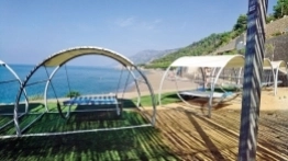 To wbrew pozorom leżaki albańskie, a nie chorwackie, ale... dodatkowo płatne - zdjęcie 10