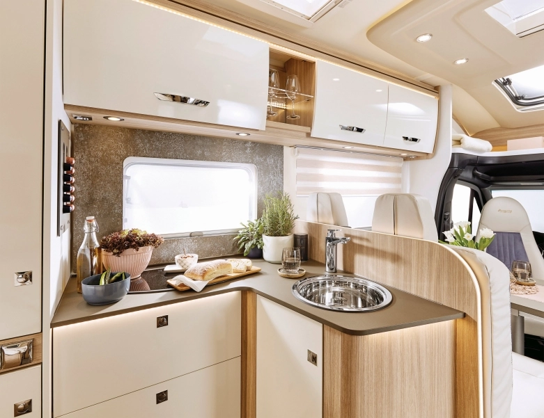 Wynajem, sprzedaż i serwis – fachowcy do tw