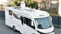 Luksusowy, ale „goły” kamper potrafi kosztować nawet 350 tys. zł - zdjęcie 7