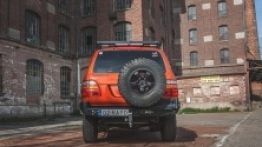 Otwierany potężny uchwyt koła zapasowego - zdjęcie 14