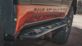 Solidne stopnie chroniące nadwozie przed kontaktem z przeszkodami - zdjęcie 20