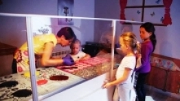 Manufaktura słodyczy - warsztaty dla dzieci Hokus Pokuss - zdjęcie 5