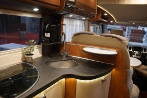 Kolejny dzień na Caravan Salon - zdjęcie 24