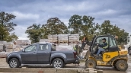 Isuzu D-Max MY17 - zdjęcie 8