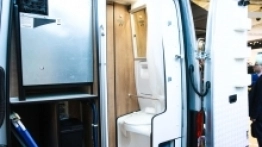 VW Crafter kamper na Poznań Motor Show 2017 - zdjęcie 1