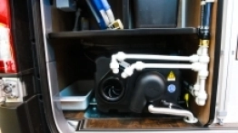 VW Crafter kamper na Poznań Motor Show 2017 - zdjęcie 11