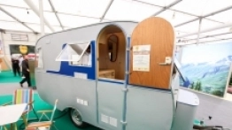 Zabytkowe przyczepy na Caravan Salon 2018 - zdjęcie 9