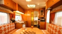 Zabytkowe przyczepy na Caravan Salon 2018 - zdjęcie 18