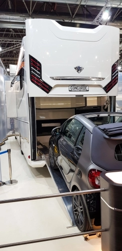 Luksusowe kampery na Caravan Salon 2018 - zdjęcie 3