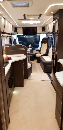 Luksusowe kampery na Caravan Salon 2018 - zdjęcie 10