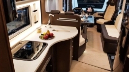 Luksusowe kampery na Caravan Salon 2018 - zdjęcie 11