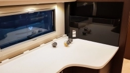 Luksusowe kampery na Caravan Salon 2018 - zdjęcie 13