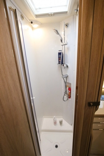 Test: Rapido 855F - zdjęcie 23