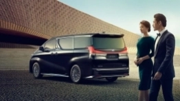 Lexus LM minivan - zdjęcie 2