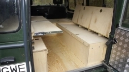 Land Rover Defender - zdjęcie 12