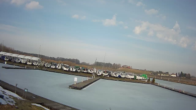 Basen portowy Mamry Mix Port przy jez. Mamry