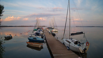 Jezioro Dargin, port Nowy harsz