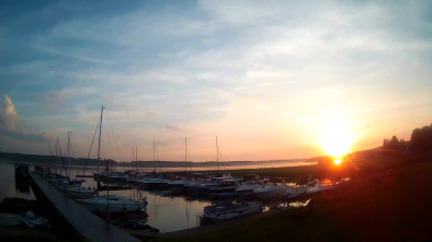 Jezioro Roś, Port Euforia