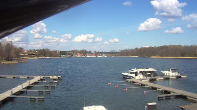 Jezioro Tajty, Port Hotel Tajty