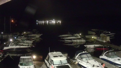 Jezioro Tajty, Port Hotel Tajty