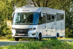 Mercedes Benz I 8400 QD Platin (5,5 t, biały)}