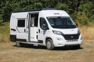 Fiat Menfys Prestige 4 MAXI}