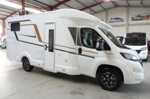 Fiat Profila T 695 EB}