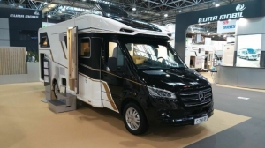 Mercedes Benz Contura 766 EB}