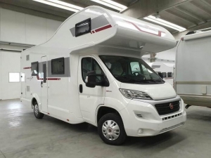 Fiat Kronos Overcab 290 M}