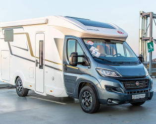 Fiat Profila T PT 695 EB}