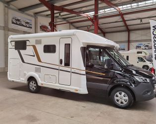 Mercedes Benz Profila T PT 676 EB