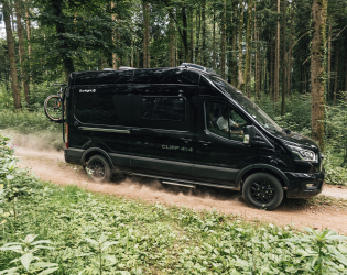 Ford Cliff 590 4x4 Adventure Edition}