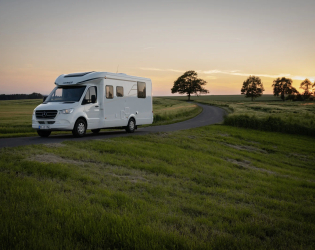 Mercedes Benz T-Class S 680}