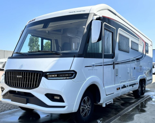 Mercedes Benz Travel Master Imperial i810 LQB}