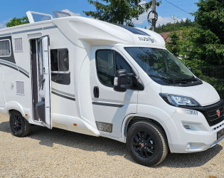 Fiat XMK 590 premium }