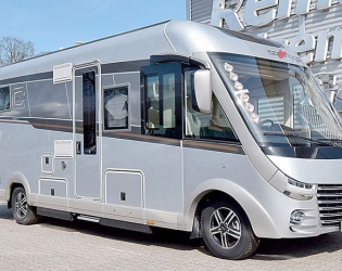 Mercedes Benz chic e-line I 51 QB 2024}