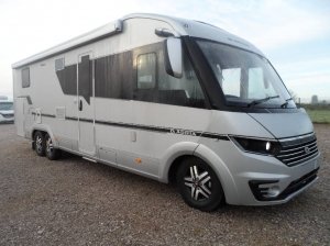 Fiat Sonic Supreme 810 SL}