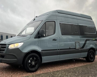 Mercedes Benz Free S 600 2024