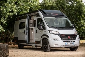 Fiat Road Edition VIP V210}