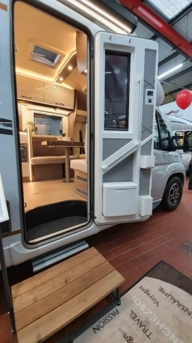 Bürstner - zdjęcie 2